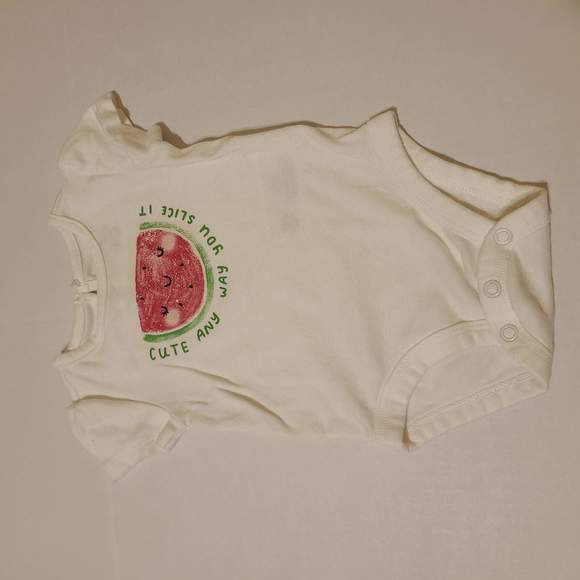 4PC CARTER'S ONESIE BUNDLE - 3M - Picture 2 of 11
